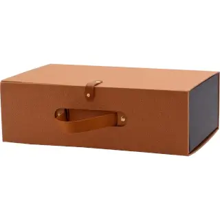 Coffret Havane : Boite simili-cuir Havane, à la fois chic et élégante! Idéal pour 1-2 bouteille et 2-3 articles. (0cm × 0cm × 0cm)
