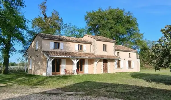 Chambres Hôtes Maison des Capucins à Lalande de Pomerol